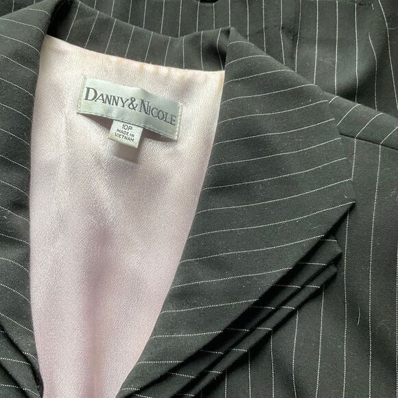 Black Striped 2-Piece Short Sleeve Business Suit size 10P - Picture 6 of 6